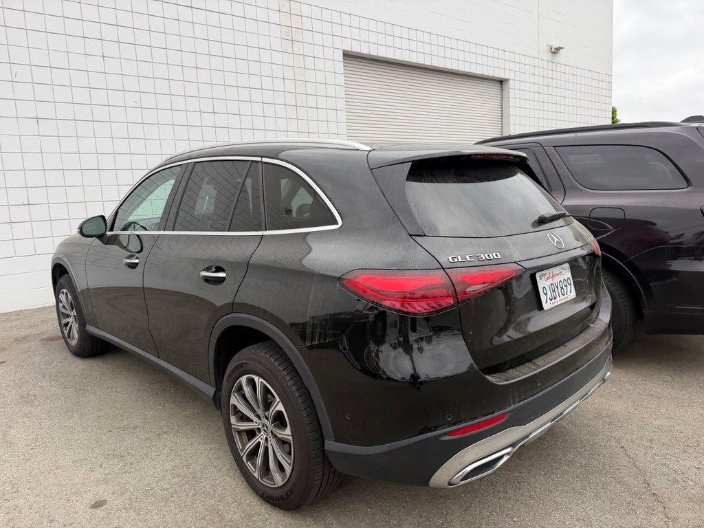 Mercedes-Benz GLC 300 2023