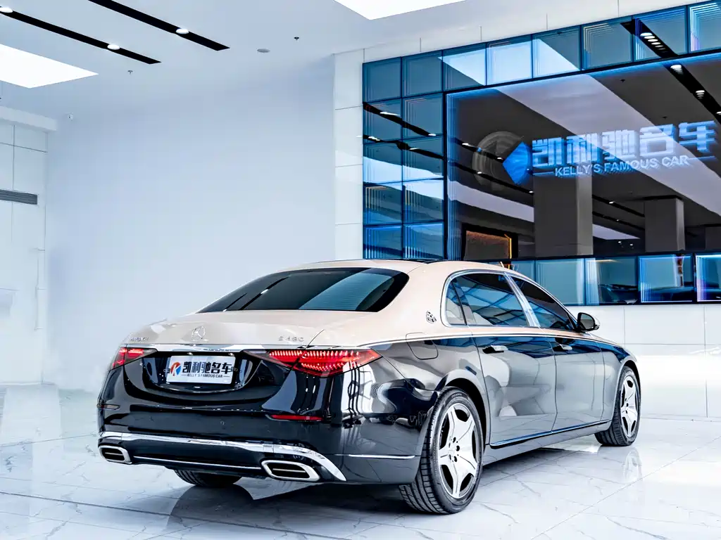 Mercedes-Benz Maybach S-Класс 2022