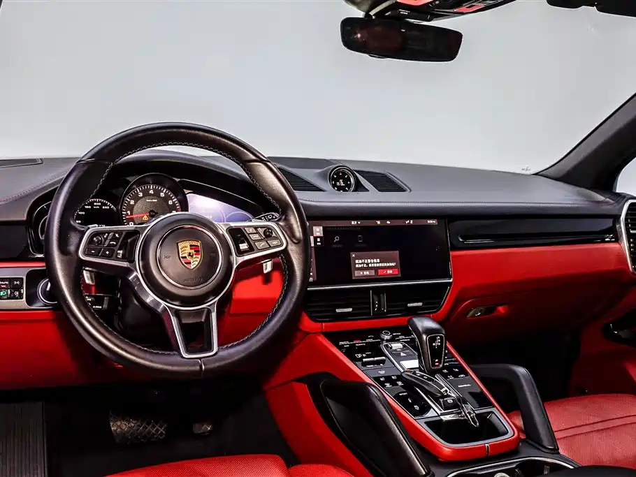 Porsche Cayenne 2021