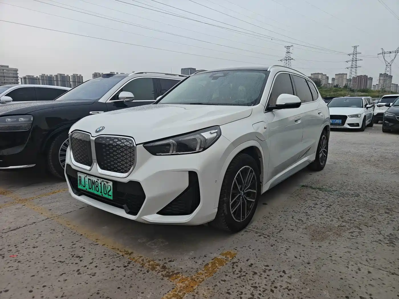 BMW iX1 2024