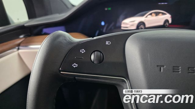 Tesla Model X 2023
