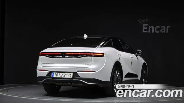 Toyota Crown 2023