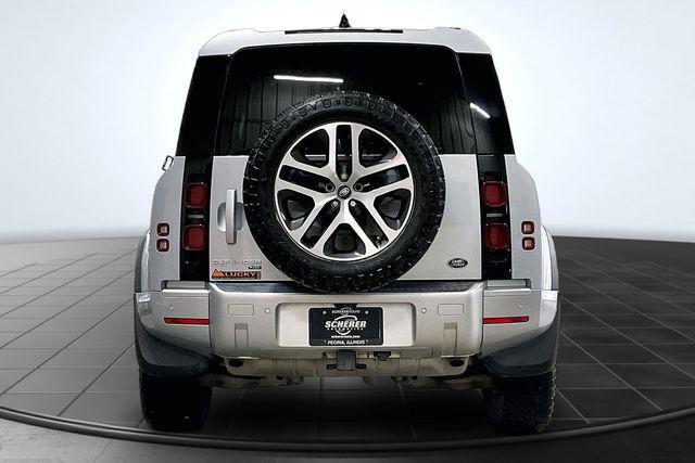 Land Rover Defender 2022
