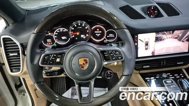 Porsche Cayenne 2022