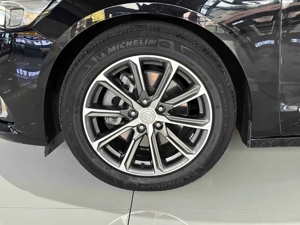Buick LaCrosse 2022