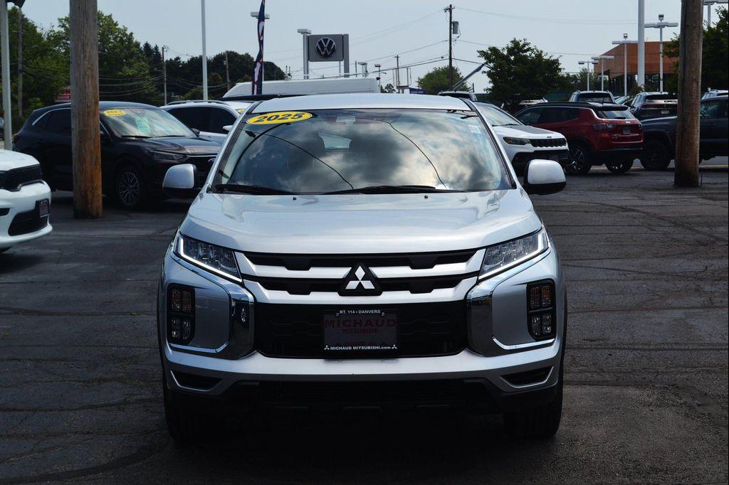 Mitsubishi Outlander Sport 2025