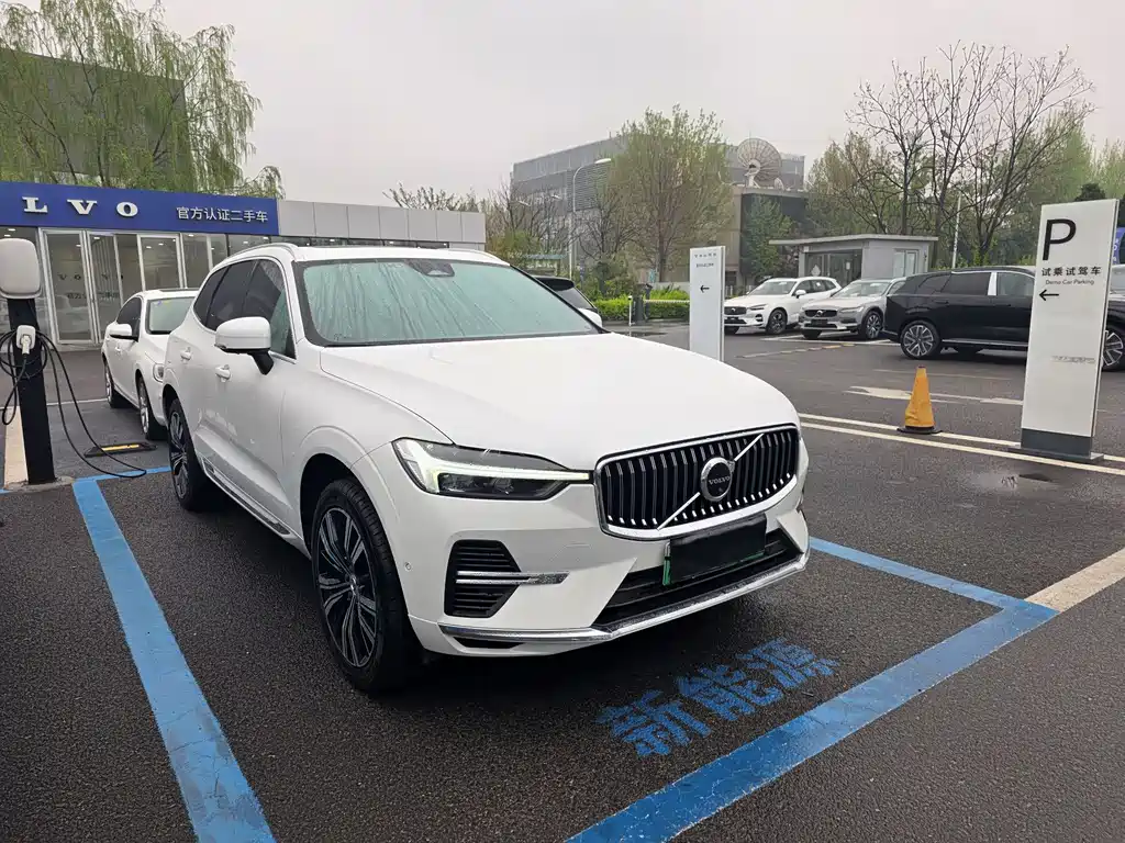 Volvo XC60 2023