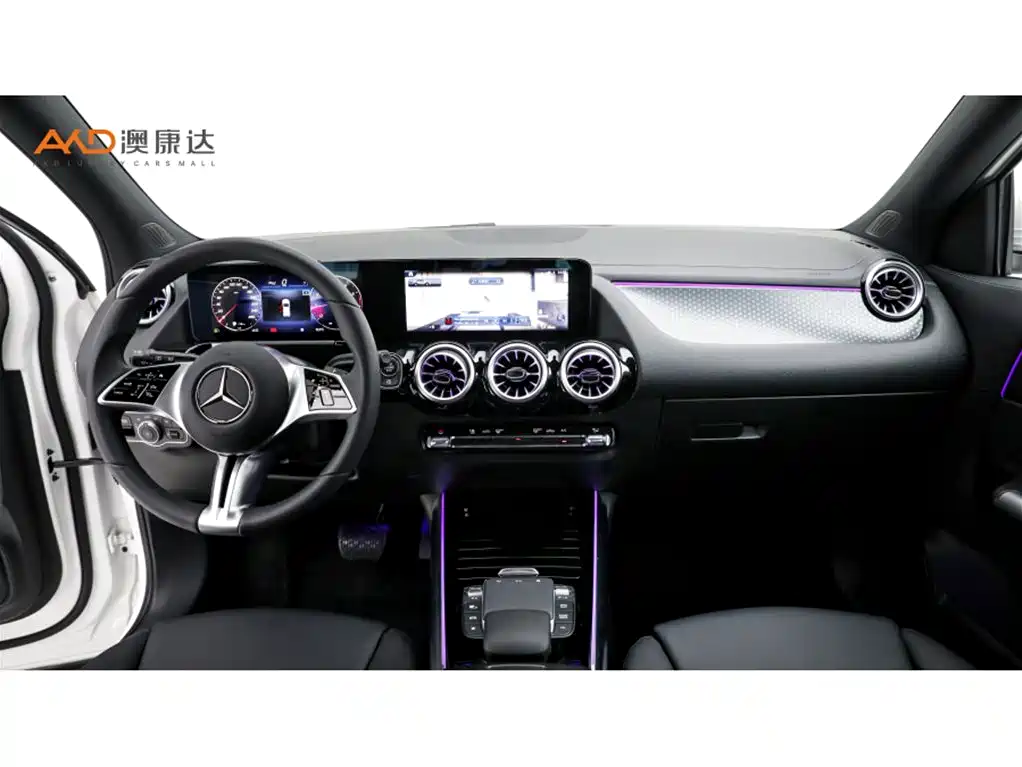 Mercedes-Benz GLA 2024