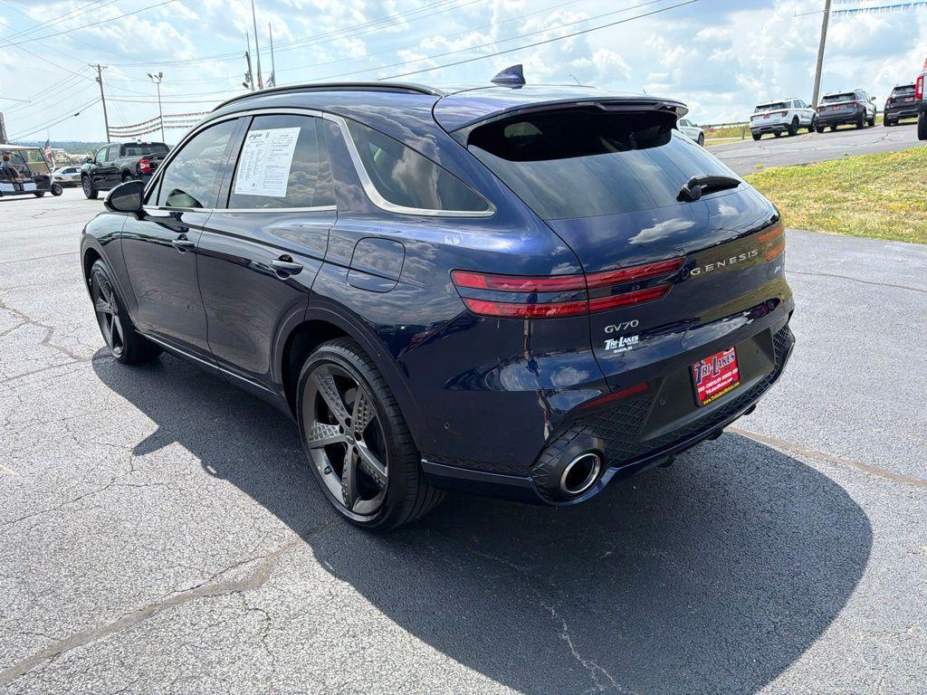 Genesis GV70 2025
