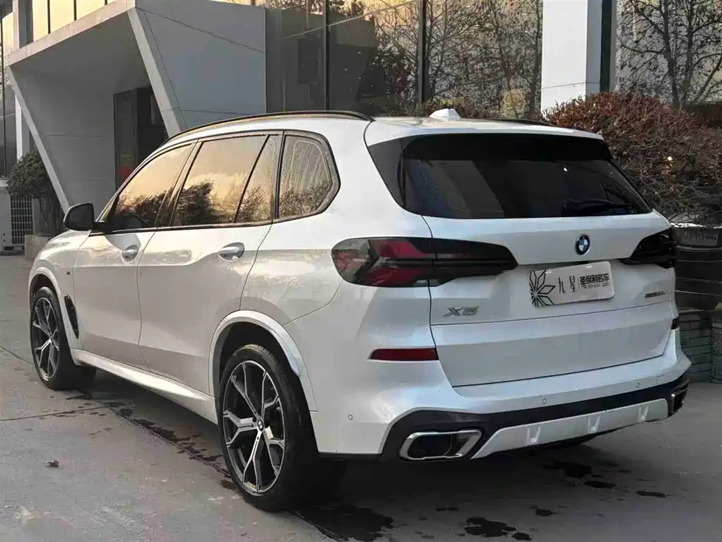 BMW X5 2023