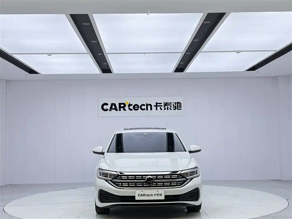 Volkswagen Jetta 2023