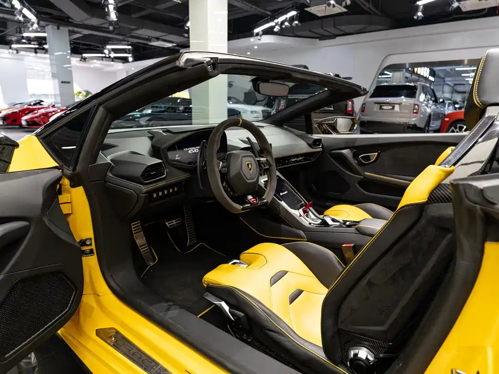 Lamborghini Huracán 2021