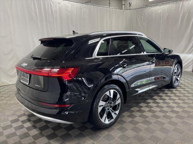 Audi e-tron 2022
