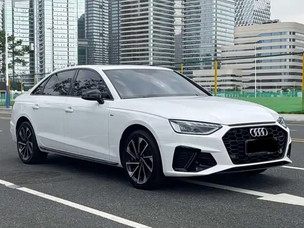 Audi A4 2023