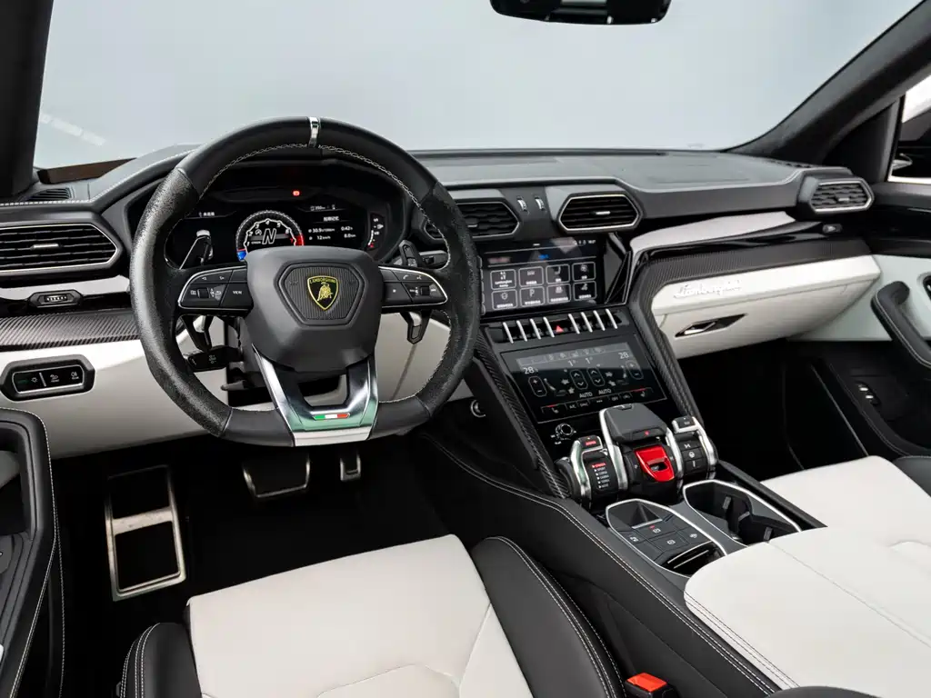 Lamborghini Urus 2021
