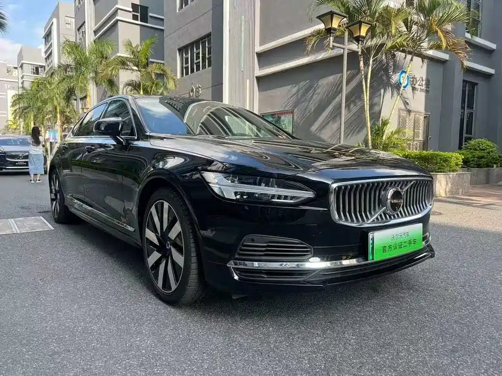 Volvo S90 2024