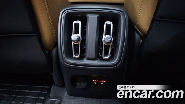 Volvo XC40 2021
