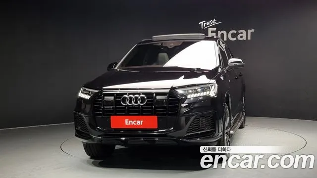 Audi Q7 2021