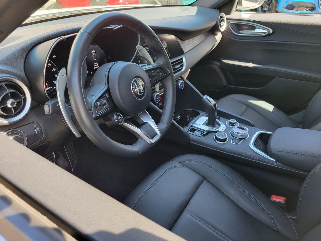Alfa Romeo Giulia 2024