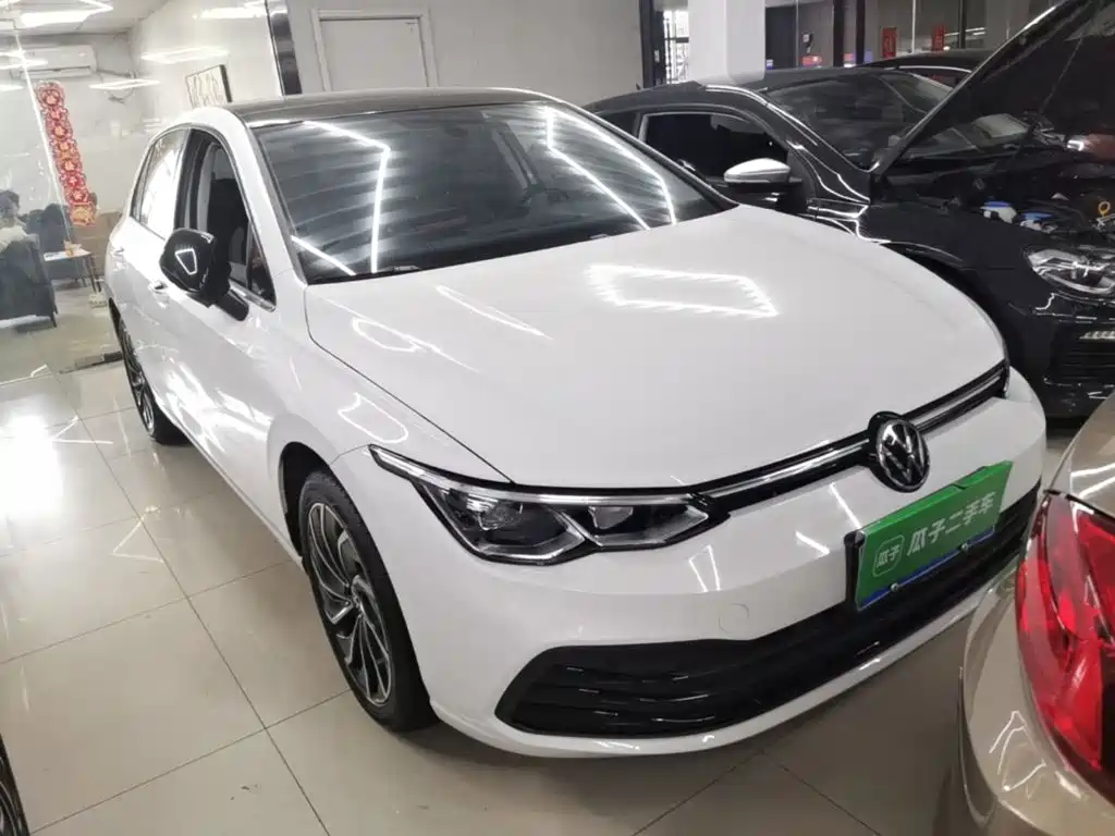 Volkswagen Golf 2024