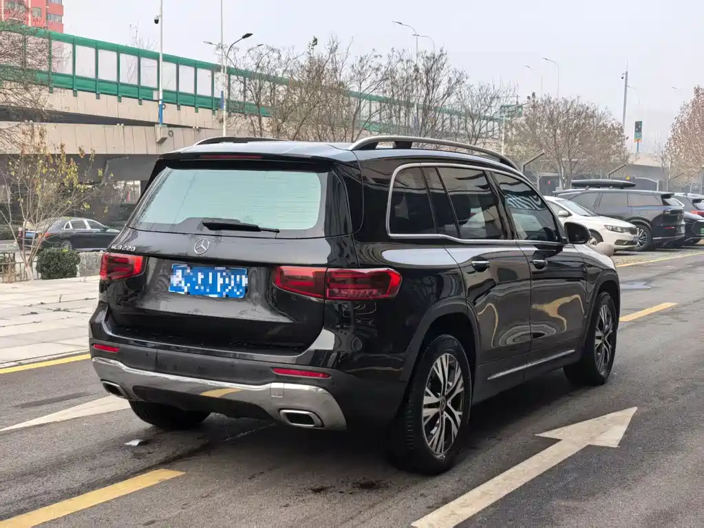 Mercedes-Benz GLB 2024