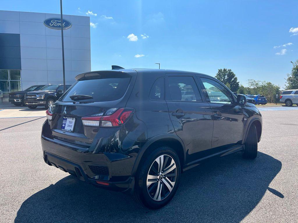 Mitsubishi Outlander Sport 2024