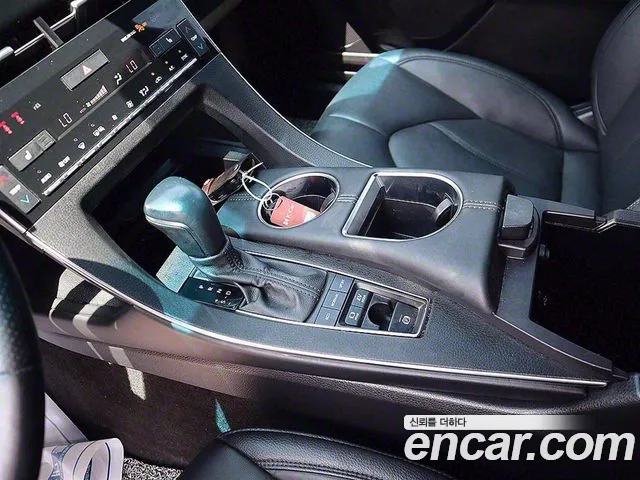 Toyota Avalon 2022