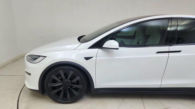 Tesla Model X 2022