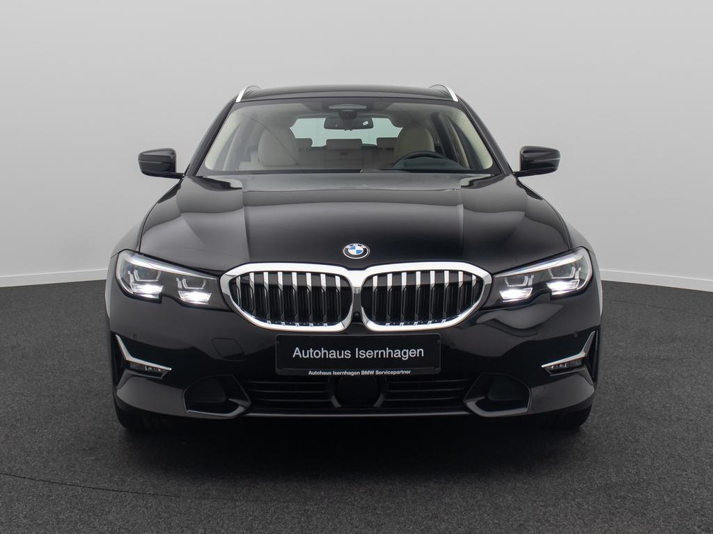BMW 320 2021