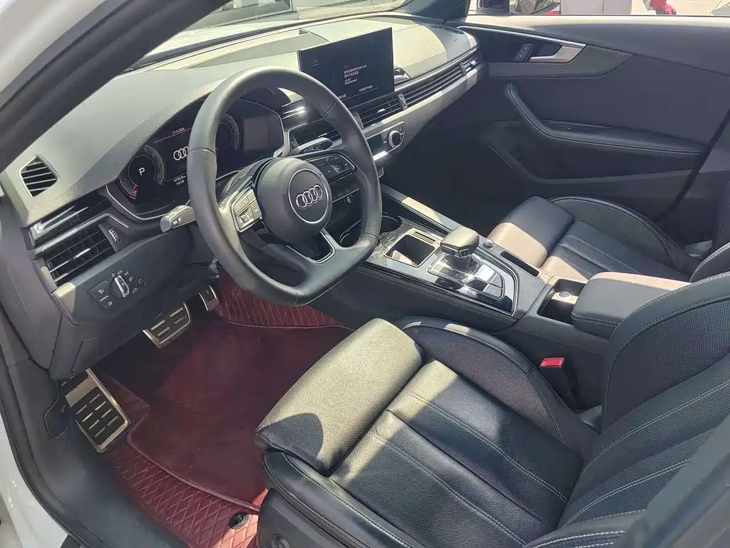 Audi A4 2023