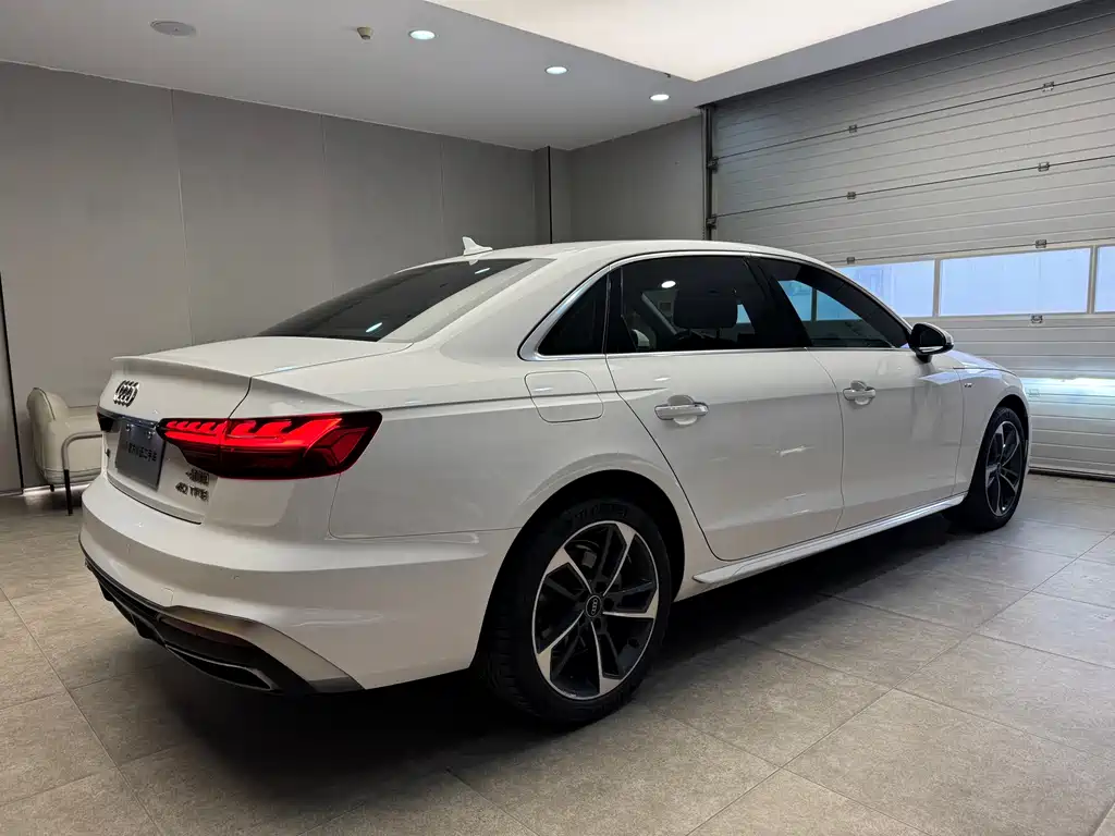 Audi A4 2022