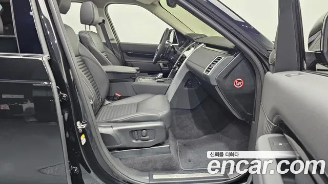 Land Rover Discovery 2024