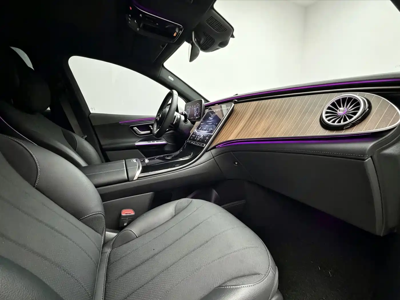 Mercedes-Benz EQE SUV 2023