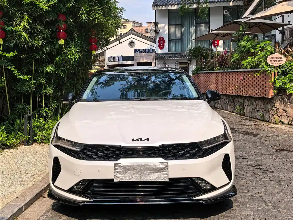 Kia K5 2021