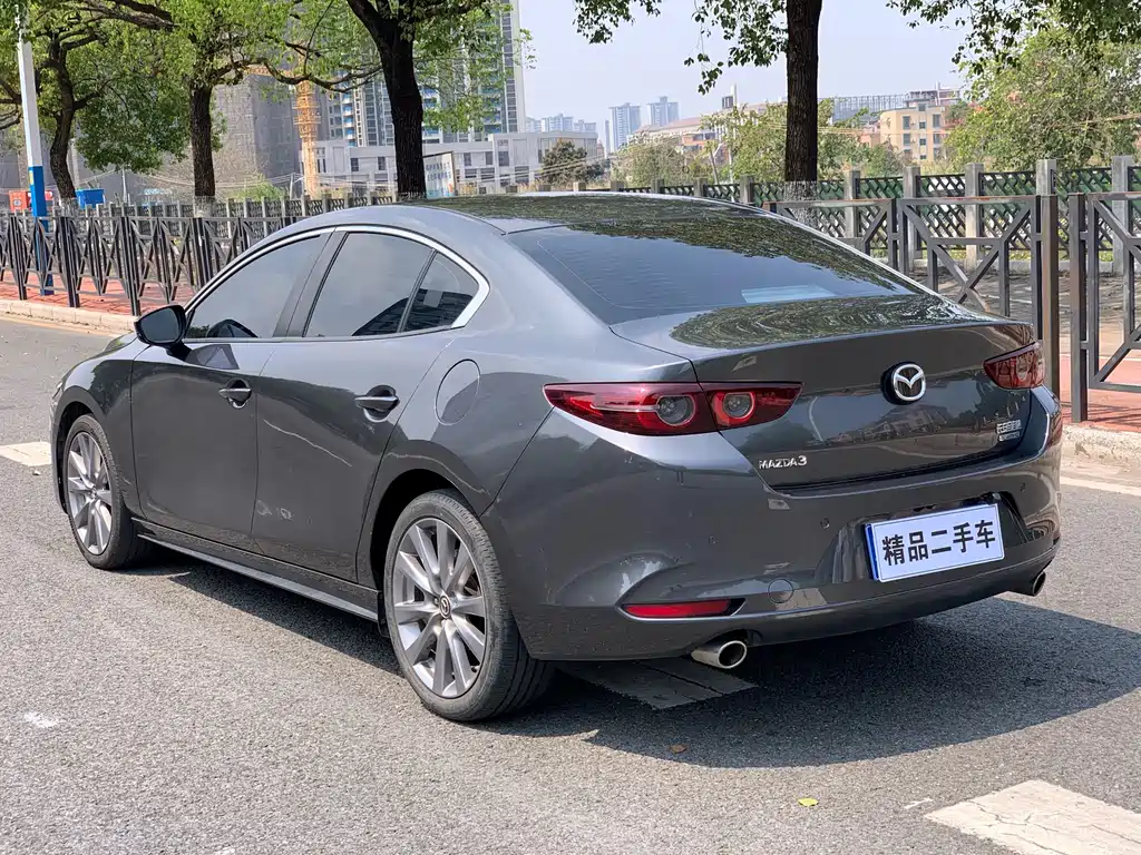 Mazda 3 2021