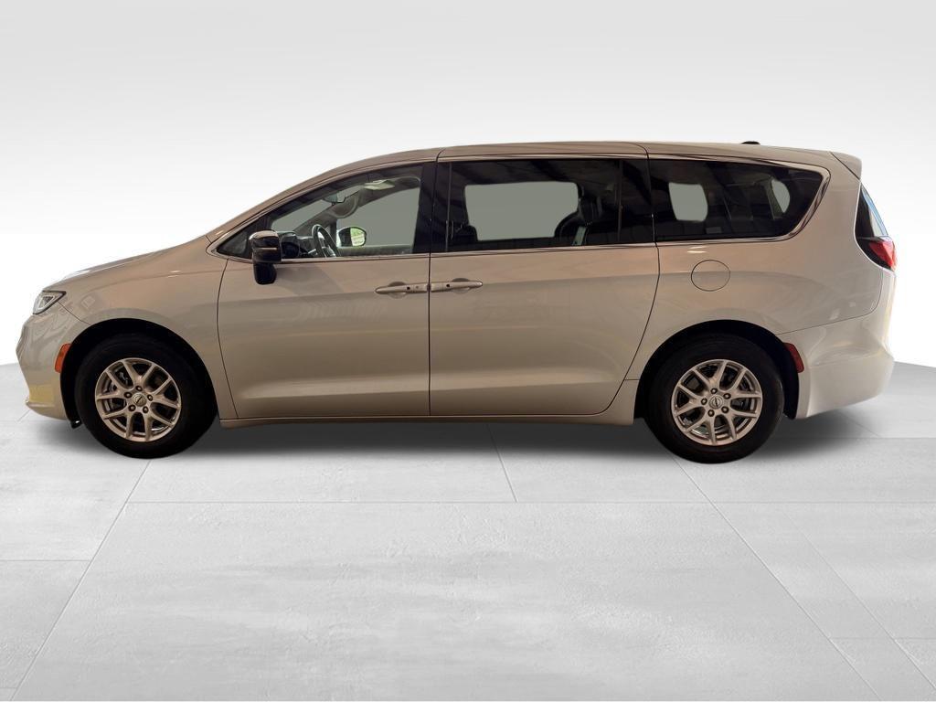 Chrysler Pacifica 2024