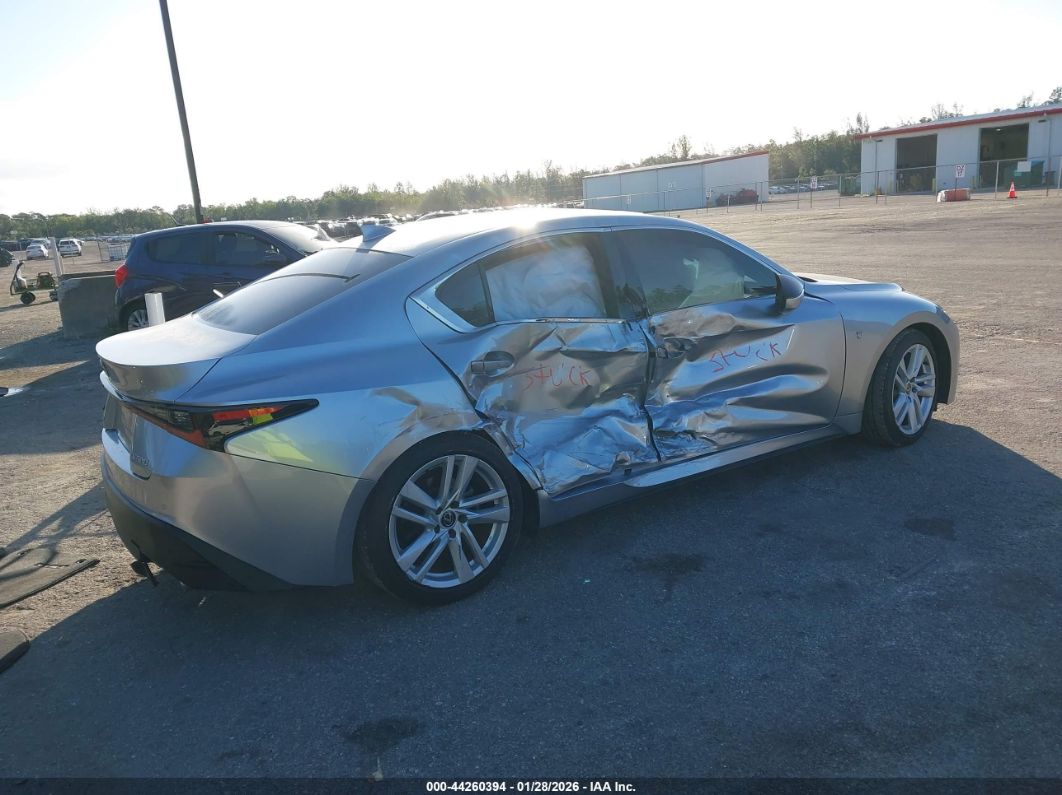 Lexus IS 300 2023