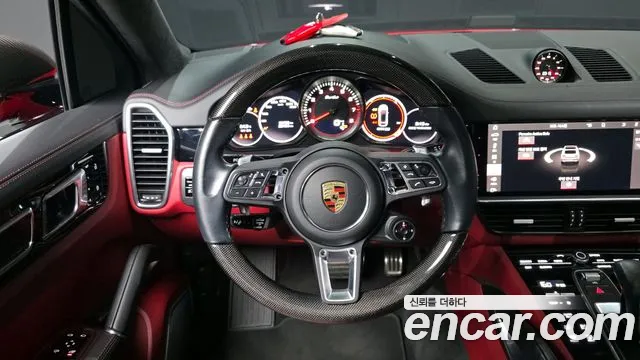Porsche Cayenne 2021