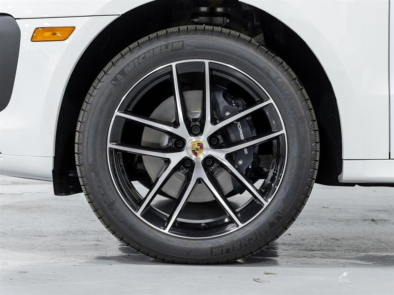 Porsche Macan 2025
