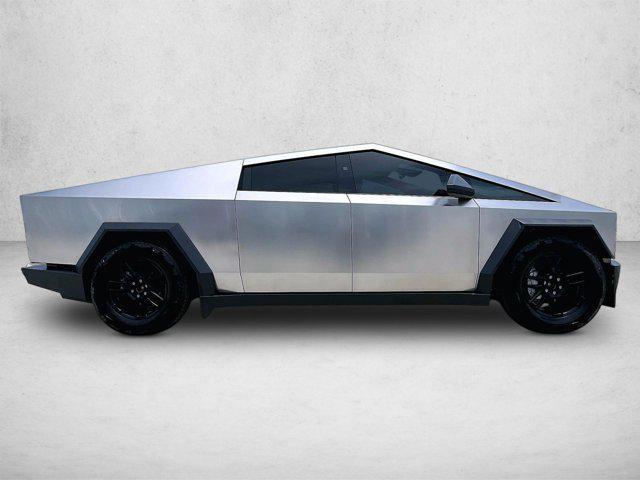 Tesla Cybertruck 2025