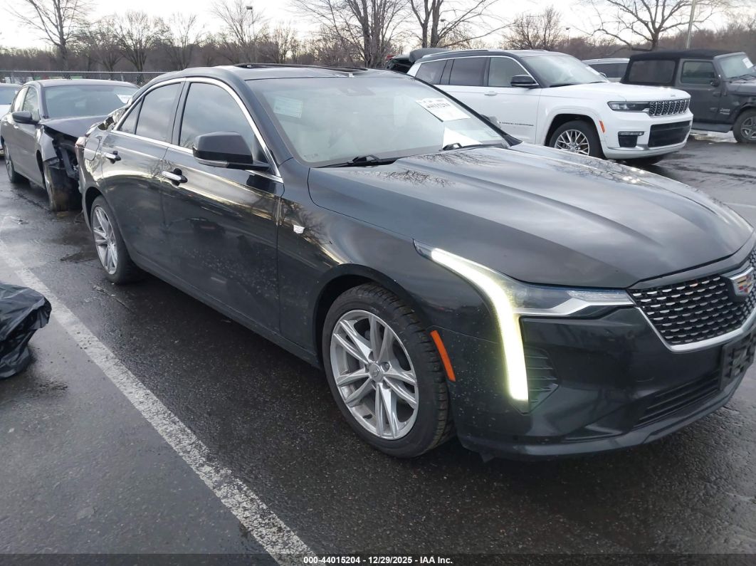 Cadillac CT4 2022
