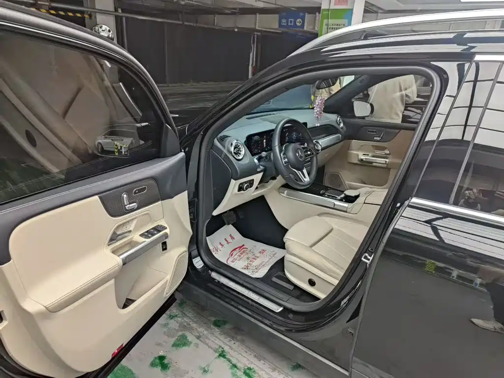 Mercedes-Benz EQB 2022