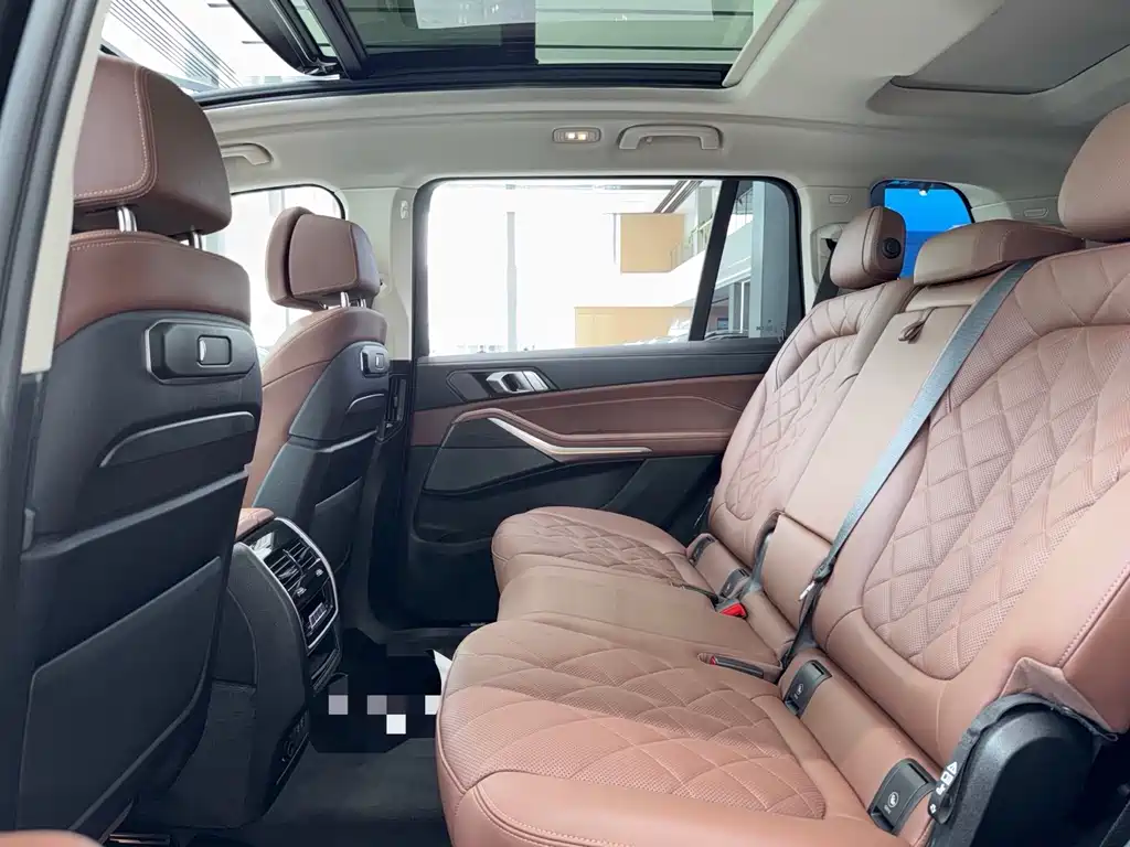 BMW X7 2023