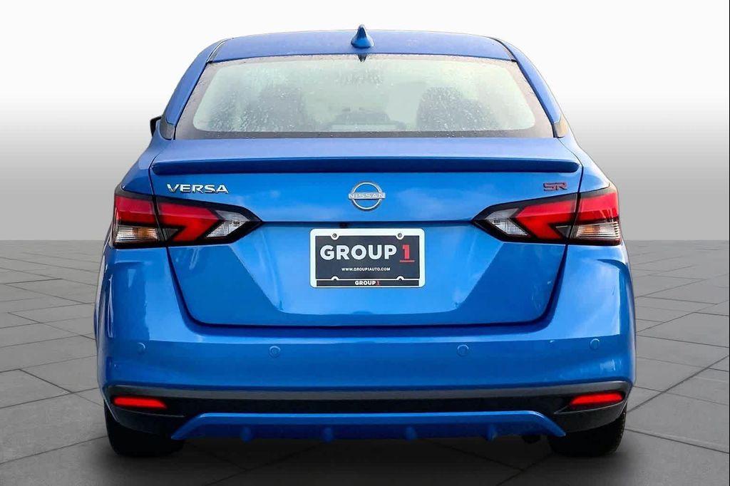 Nissan Versa 2024