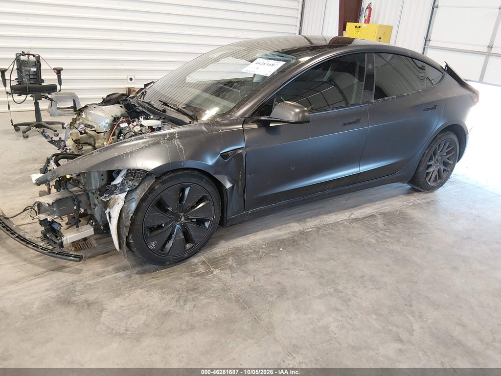 Tesla Model 3 2024