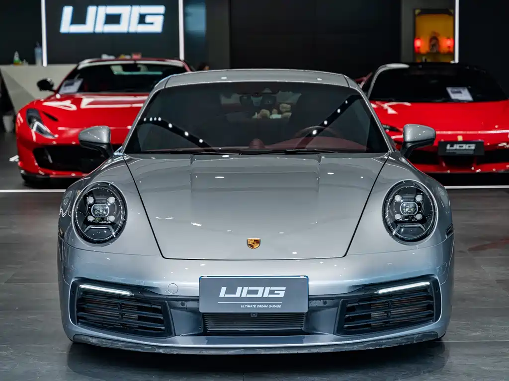 Porsche 911 2023