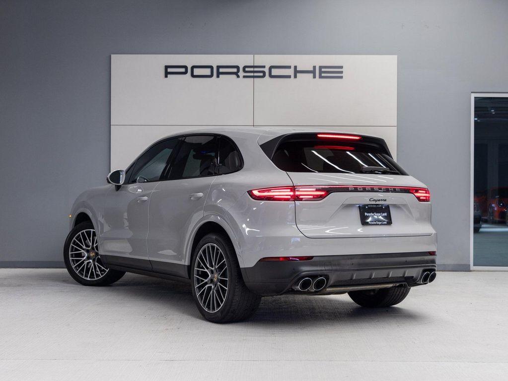Porsche Cayenne 2023