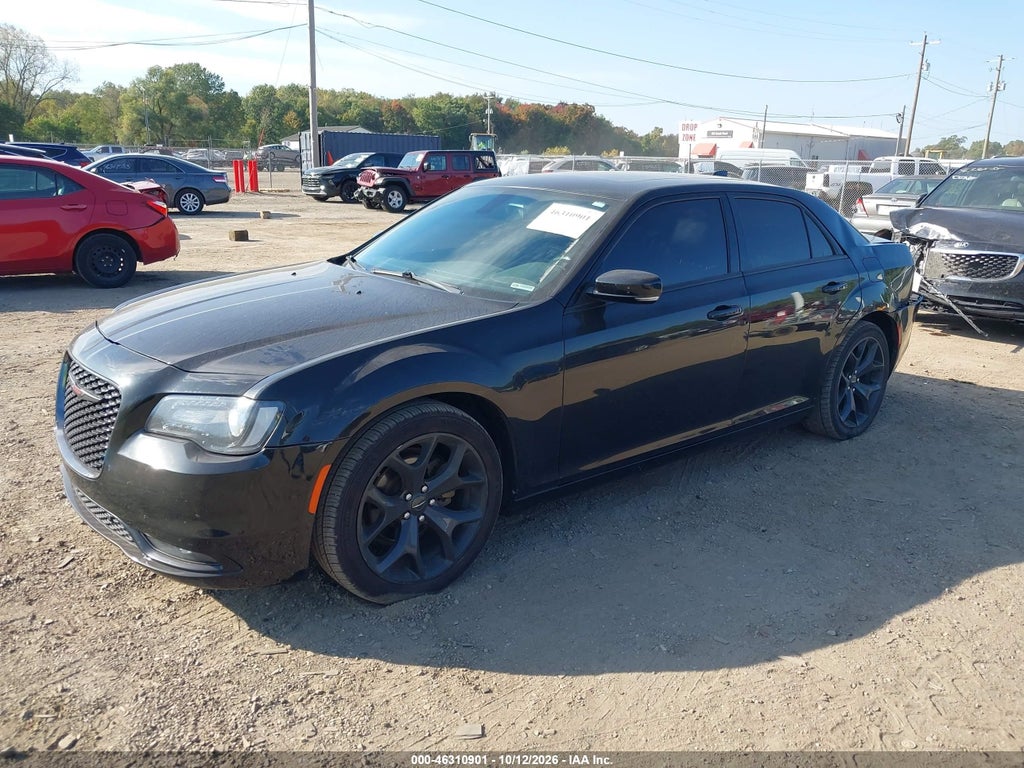 Chrysler 300 2022