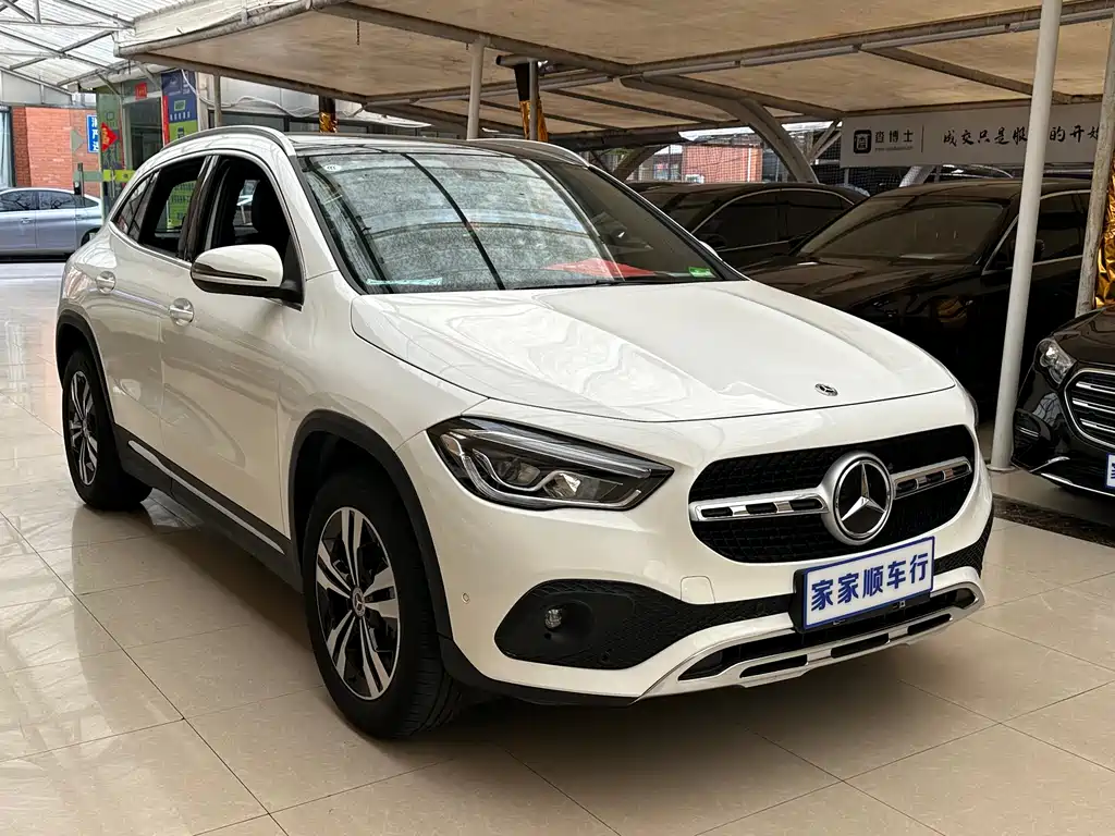 Mercedes-Benz GLA 2023