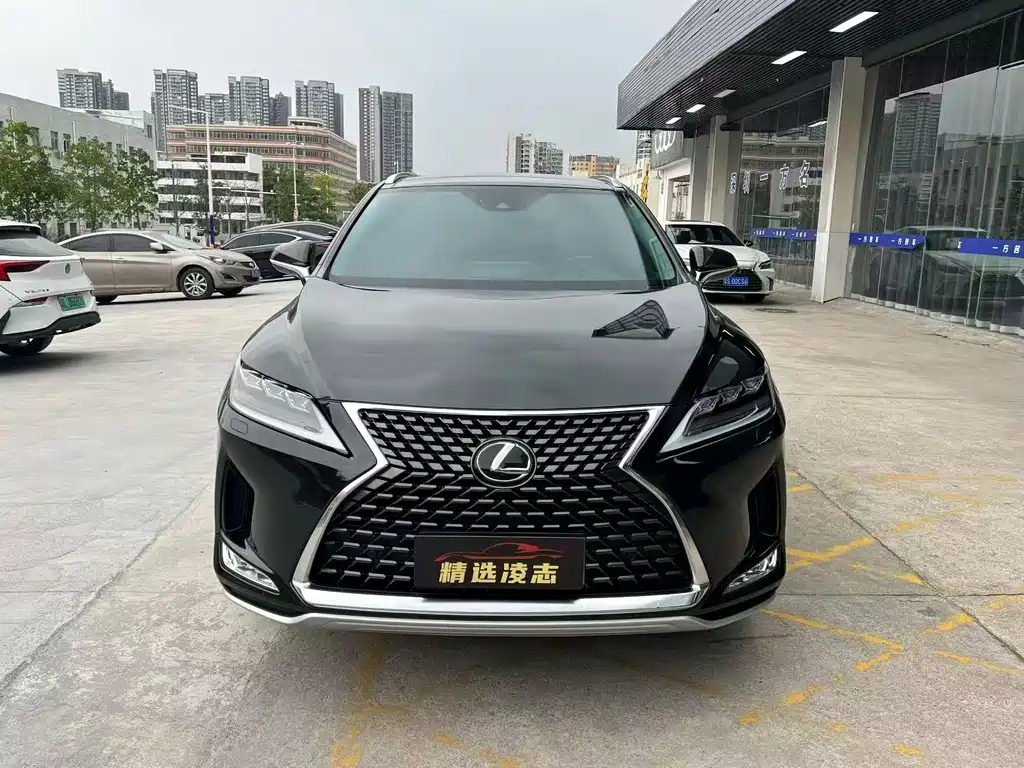 Lexus RX 2022